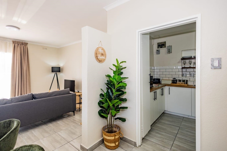 To Let 3 Bedroom Property for Rent in Protea Heights Western Cape